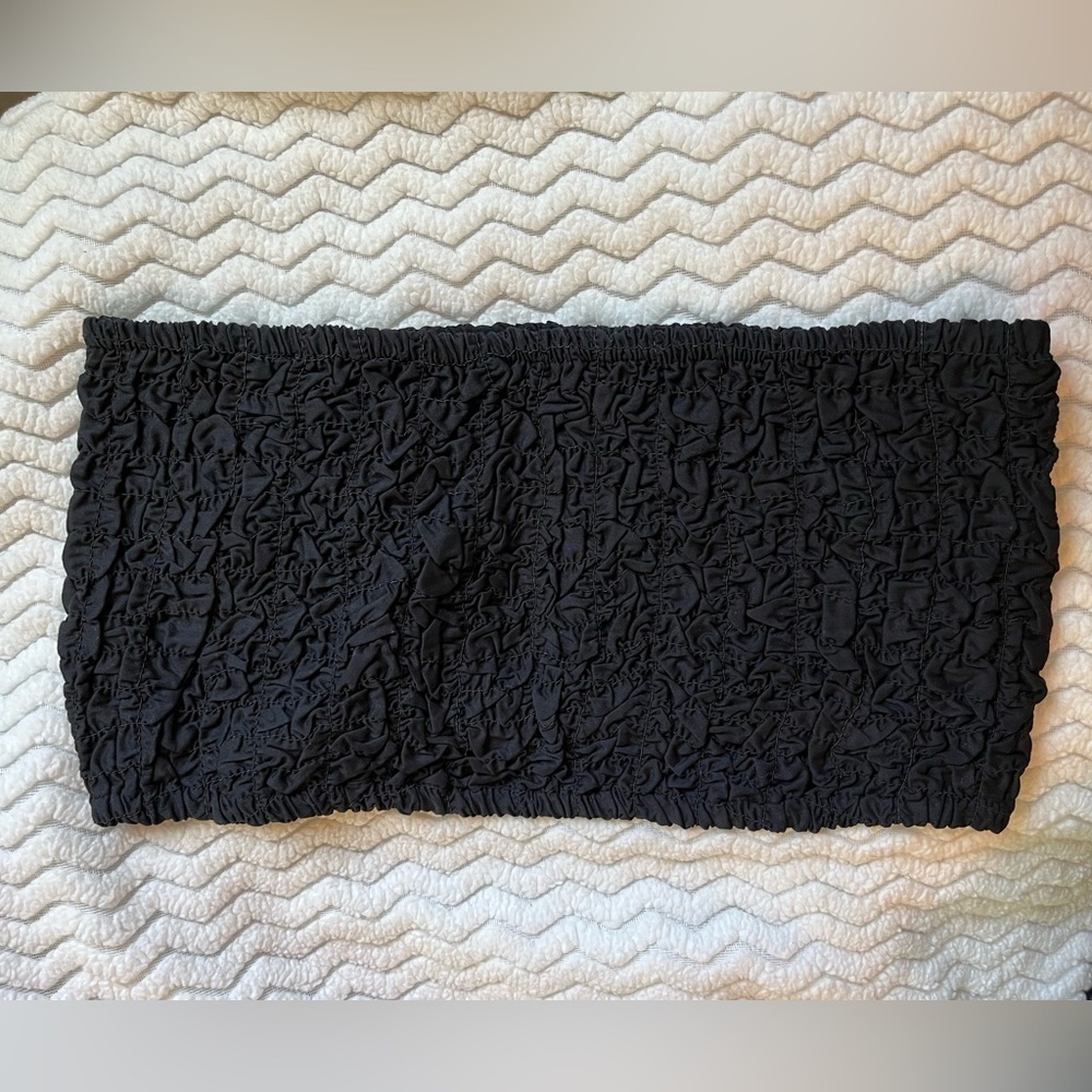 Cotton On Scrunchie Tube Top in black, size medium. new with tags!